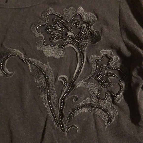 Top - Picture 2 of 2